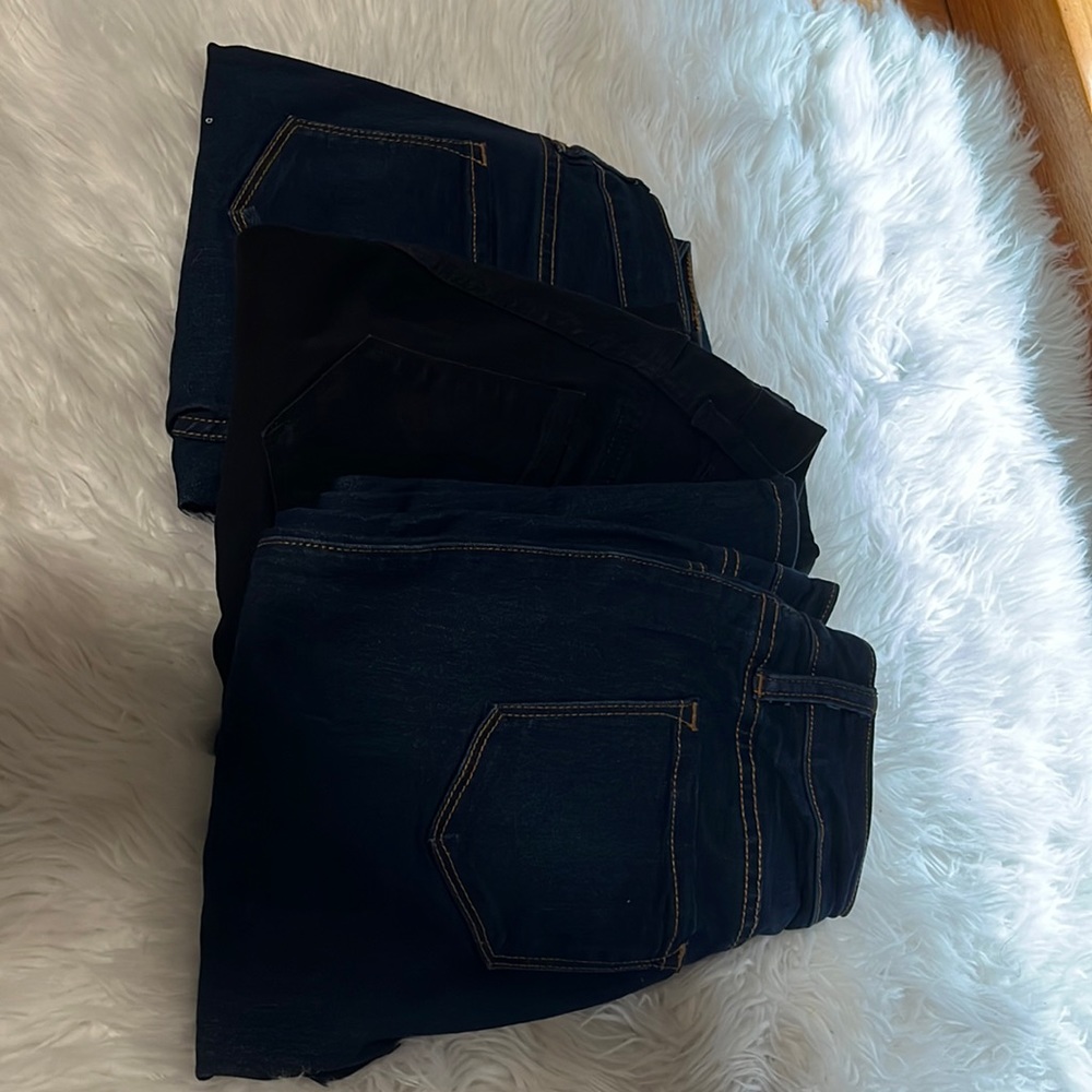 Fashion Nova bundle of 3 pairs of jeans